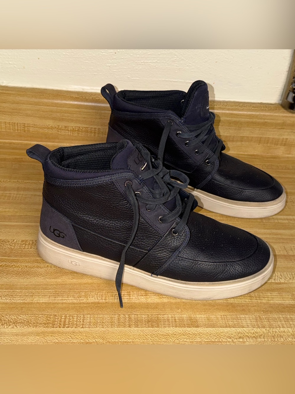 UGG Men's size 13 blue Chukka Boots shoes midnight blue